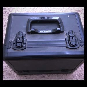 MAC cosmetics makeup train